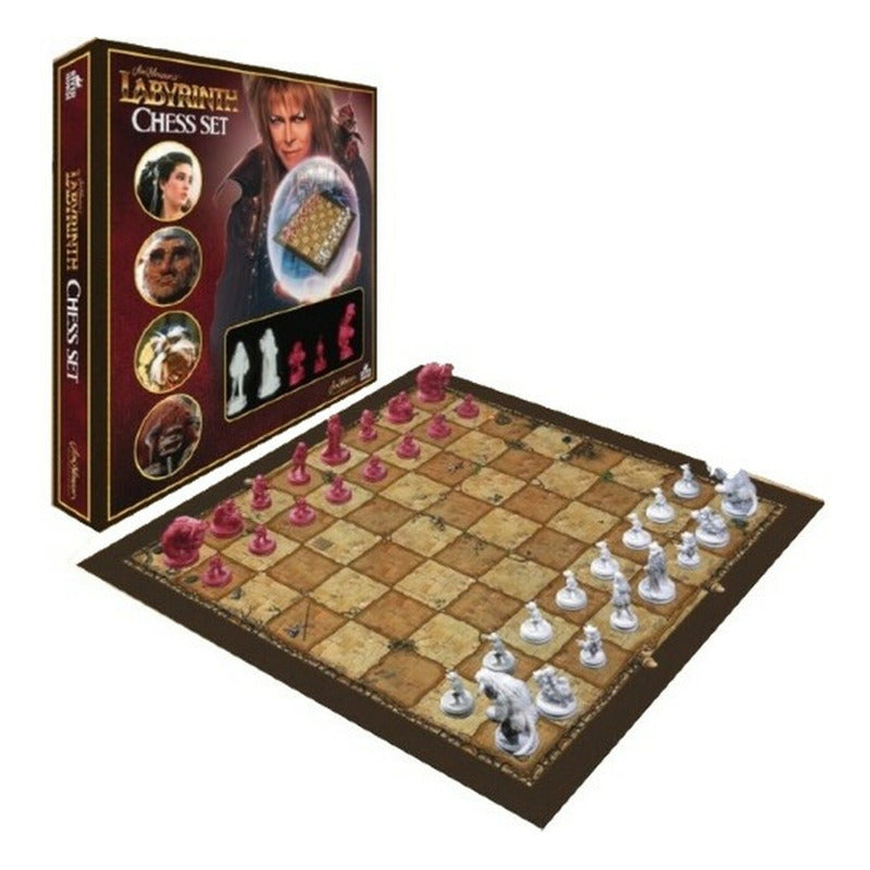 JIM HENSONS LABYRINTH CHESS SET