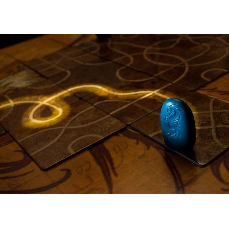 TSURO THE GAME OF THE PATH